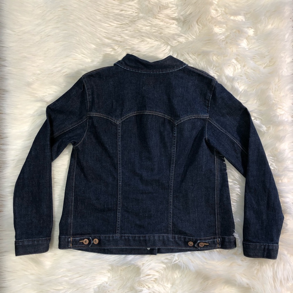 Classic Gap Denim Jacket Size Medium - image 3
